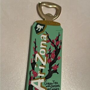 Arizona Jean Company Green and Pink Accented Design